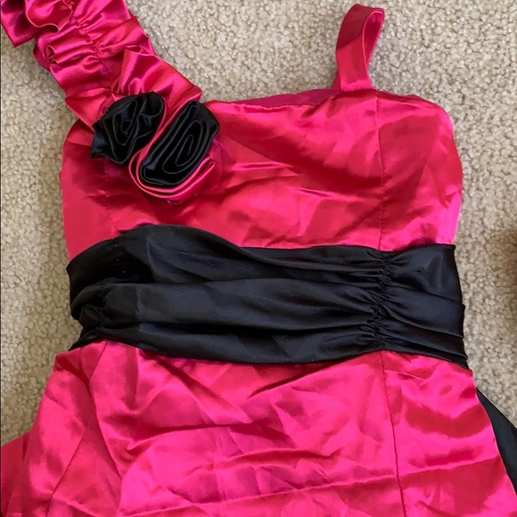 Fuschia party dress with shawl 11/12 - Picture 1 of 2